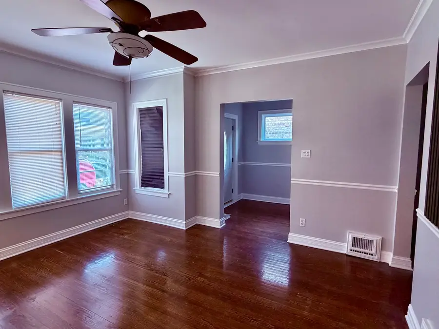 6210 S Sacramento Avenue, Chicago, IL 60629 - Image #2