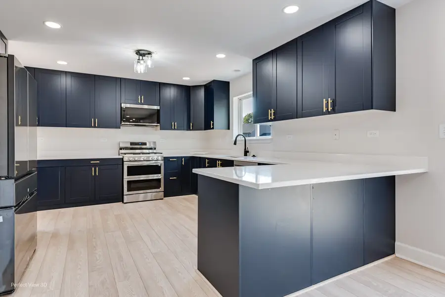 2723 Hillsboro Boulevard, Aurora, IL 60503 - Image #3