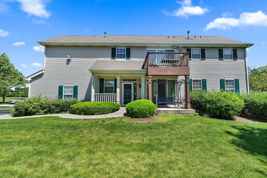 7105 Westwood Drive #7105, Carpentersville, IL 60110 - Image #3