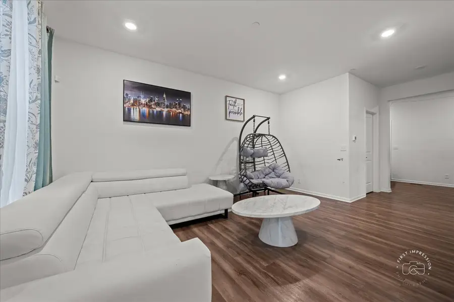 1128 Hawk Hollow Drive, Yorkville, IL 60560 - Image #3