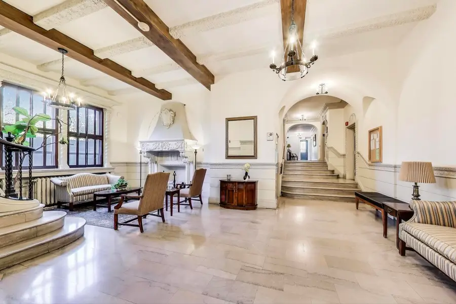 1765 E 55th Street #J2, Chicago, IL 60615 - Image #3