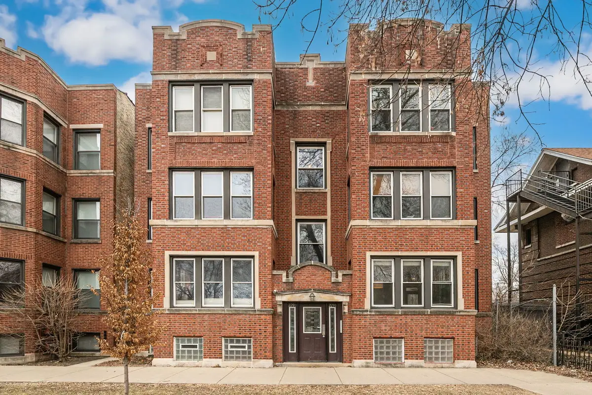 2210 N Kedzie Boulevard #1N, Chicago, IL 60647 - #1
