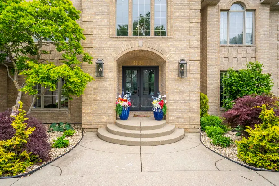 1614 Darien Club Drive, Darien, IL 60561 - Image #2