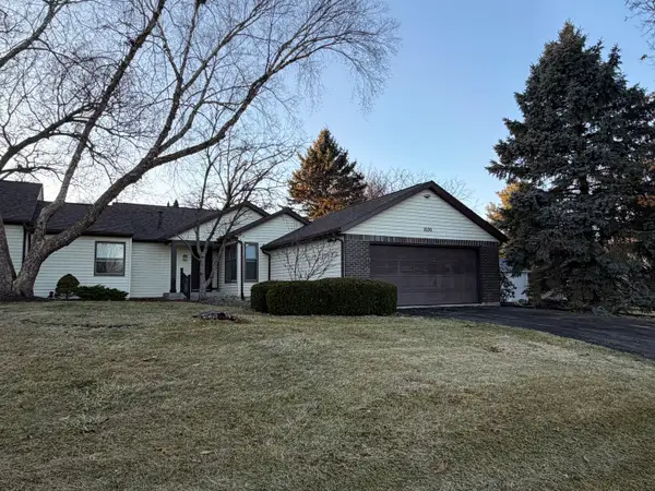 1020 Bertram Drive #17-1, Freeport, IL 61032