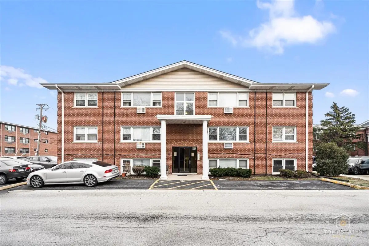 10154 Hartford Court #3A, Schiller Park, IL 60176 - Image #1