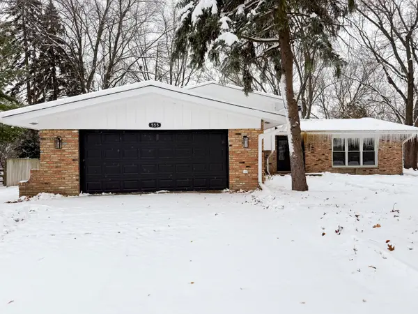 28W555 Leverenz Road, Naperville, IL 60564