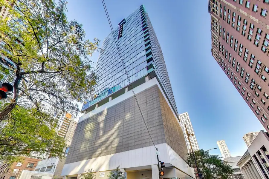 550 N Saint Clair Street #1303, Chicago, IL 60611 - Image #2