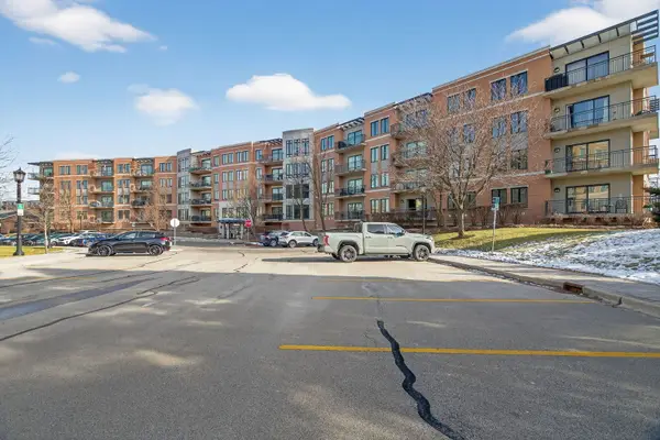 145 S York Street #310, Elmhurst, IL 60126