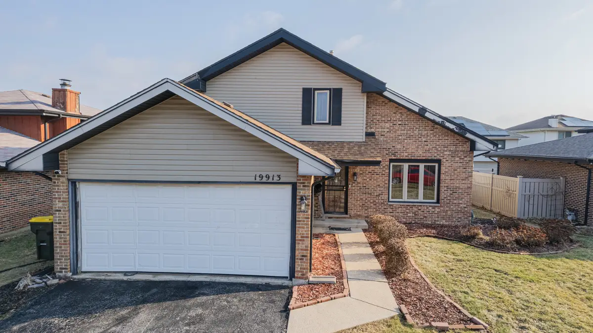 19913 Arroyo Avenue, Lynwood, IL 60411 - Image #1