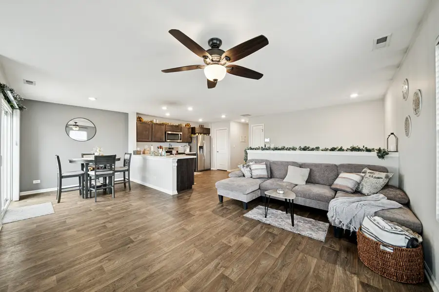 3828 Gansett Parkway, Elgin, IL 60124 - Image #3