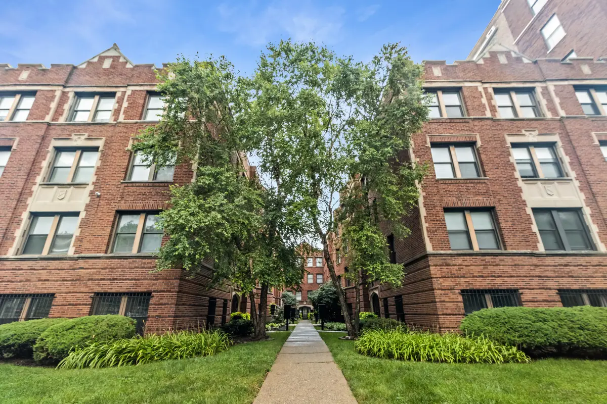 4527 S Drexel Boulevard #1W, Chicago, IL 60653 - Image #1