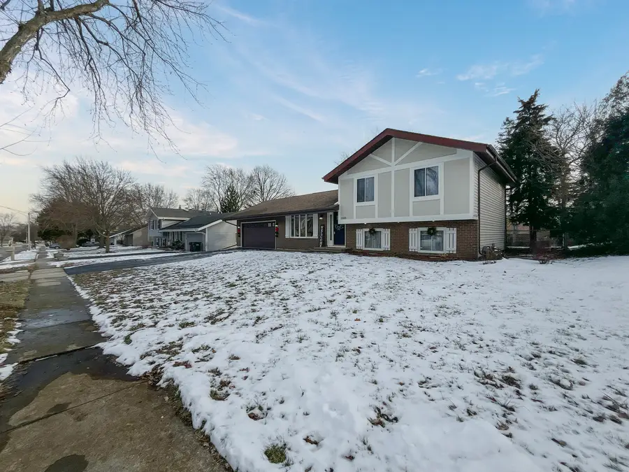 5505 W Shore Drive, McHenry, IL 60050 - Image #3