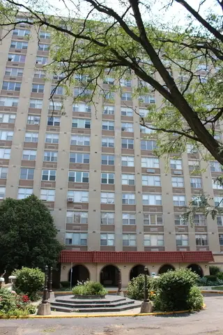 4300 W Ford City Drive #A503, Chicago, IL 60652 - Image #1