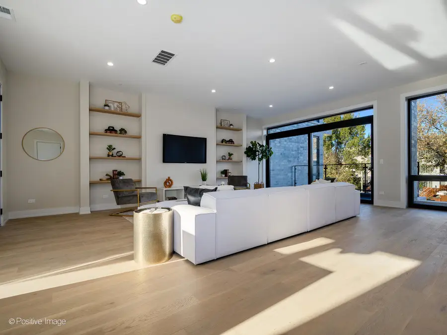 1412 N Elk Grove Avenue #F, Chicago, IL 60622 - Image #2