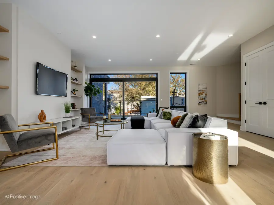 1412 N Elk Grove Avenue #F, Chicago, IL 60622 - Image #3