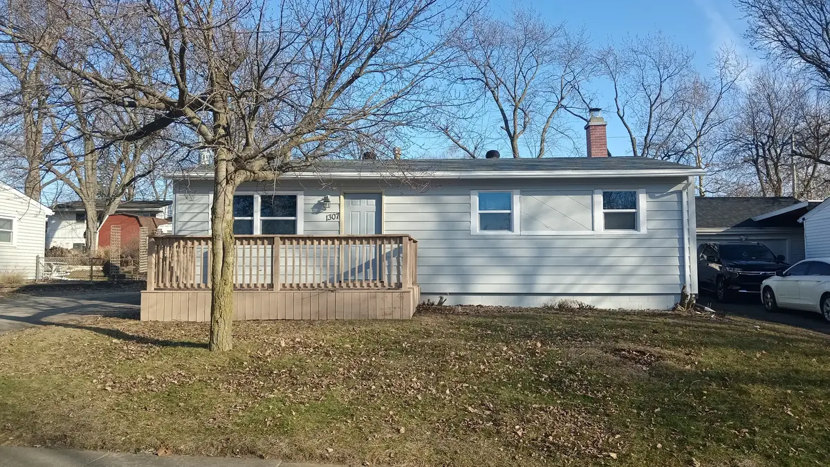 1307 Glenwood Road, Bloomington, IL 61704 - Image #1
