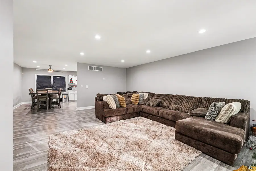 36 159th Street, Calumet City, IL 60409 - Image #2