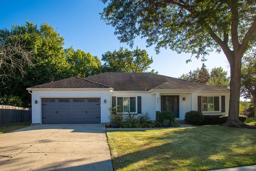 619 W End Road, Roselle, IL 60172 - #2