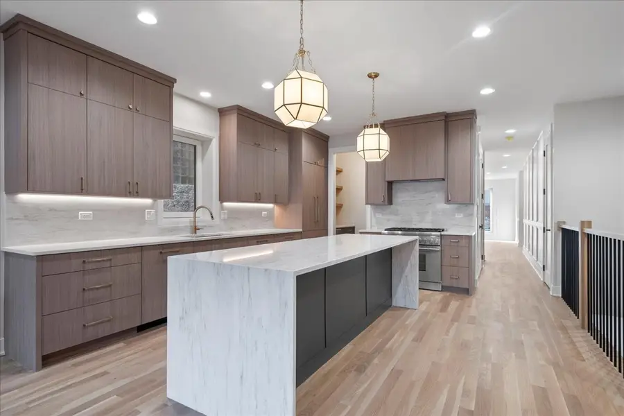 2435 N Clybourn Avenue #1N, Chicago, IL 60614 - Image #2