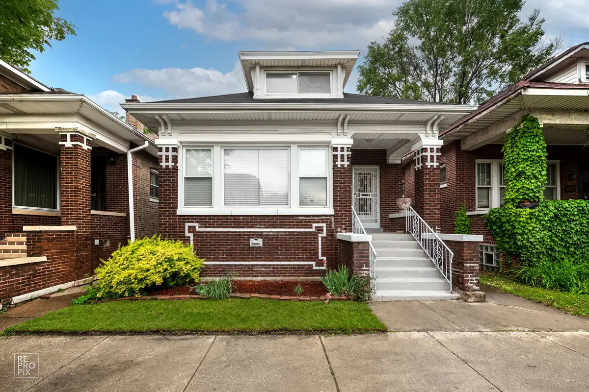 7425 S Vernon Avenue, Chicago, IL 60619 - Image #1