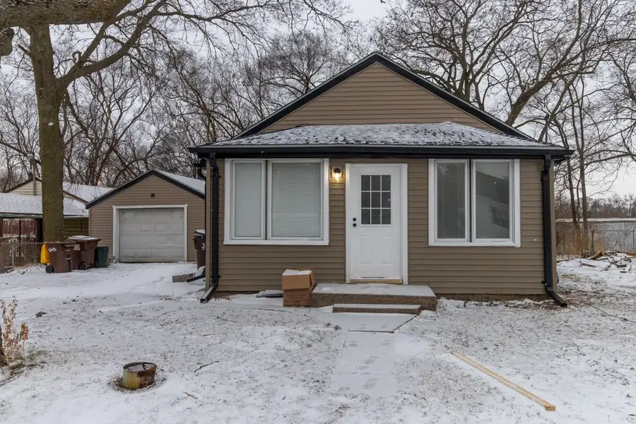 821 Sawyer Road, Rockford, IL 61109 - Image #2