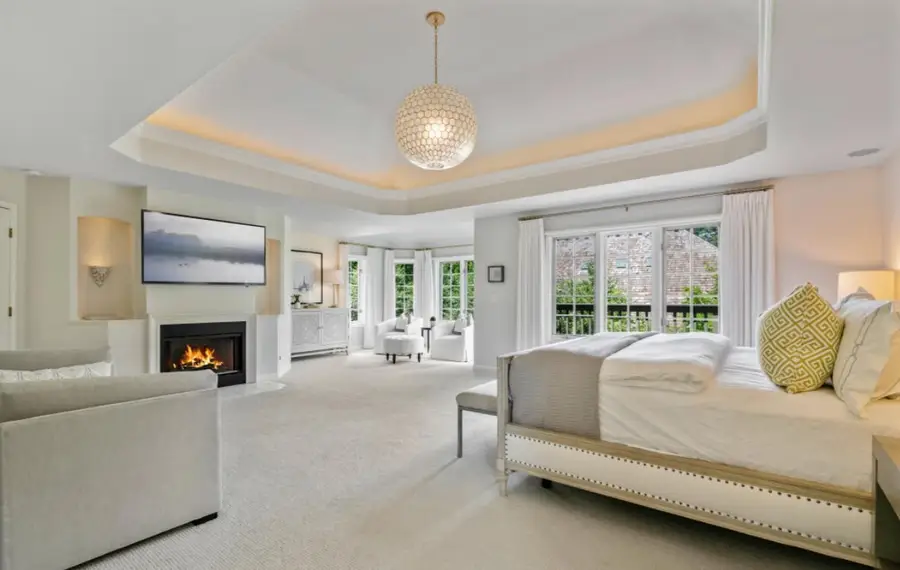 203 Settlers Court, Naperville, IL 60565 - Image #3