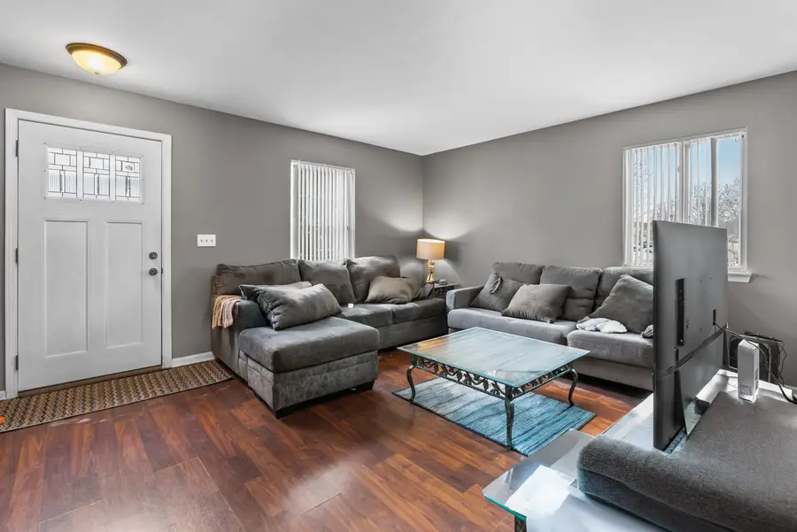 1229 Yellowpine Drive, Aurora, IL 60506 - Image #3