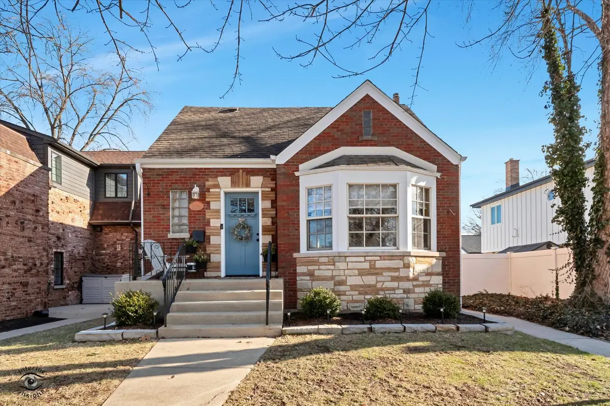 9751 S Hamlin Avenue, Evergreen Park, IL 60805 - #1