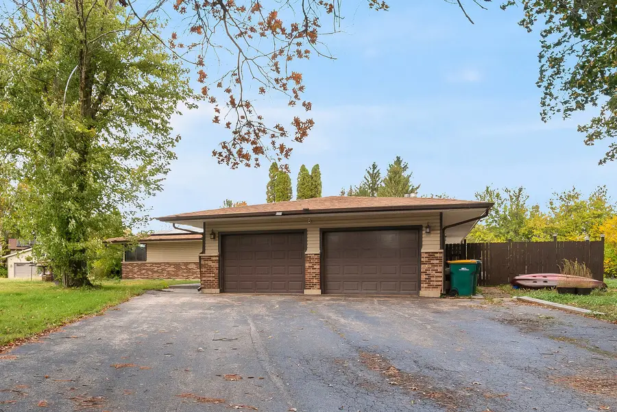 12106 Baker Terrace, Woodstock, IL 60098 - Image #2