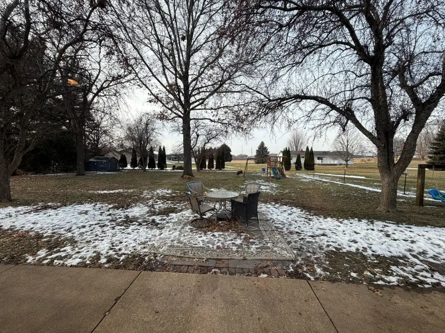 2276 Cross Street, Freeport, IL 61032 - Image #3