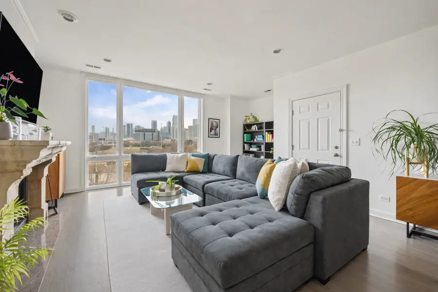 618 N May Street #C, Chicago, IL 60642 - Image #2