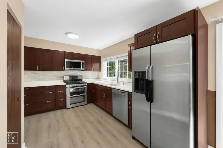 1705 College Green Drive, Elgin, IL 60123 - Image #3