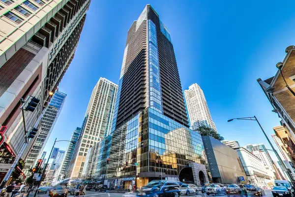 10 E Ontario Street #4801-02, Chicago, IL 60611