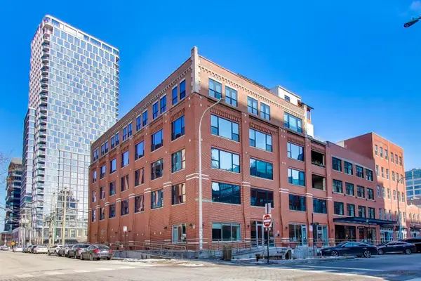 1118 W Fulton Street #201, Chicago, IL 60607