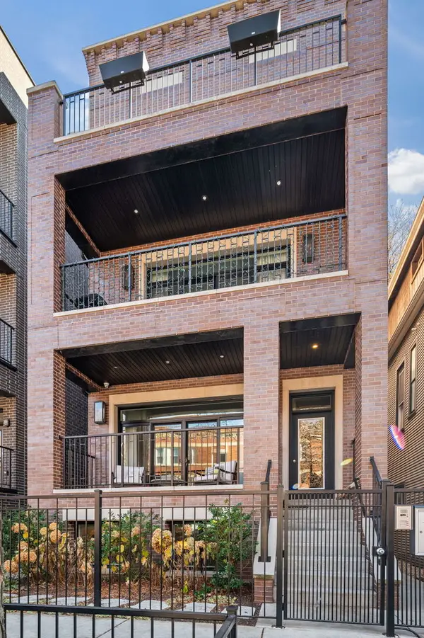 Address Withheld By Seller, Chicago, IL 60614