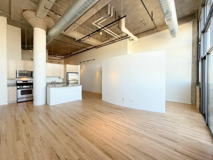 900 N Kingsbury Street #942, Chicago, IL 60610 - #3