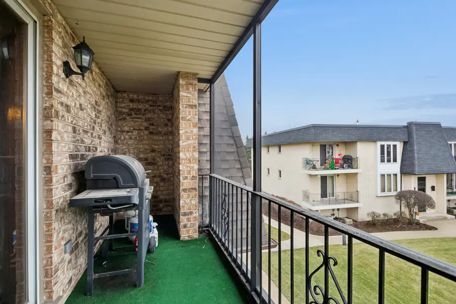 15724 Foxbend Court #2N, Orland Park, IL 60462 - Image #3