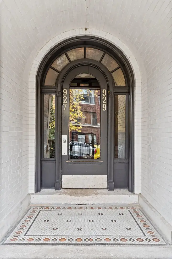 Address Withheld By Seller, Chicago, IL 60613 - #2