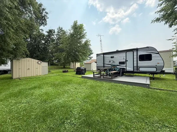 13/93 Woodhaven, Sublette, IL 61367