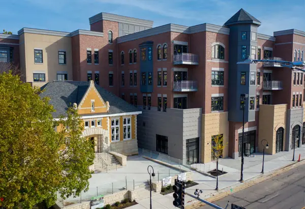 110 S Washington Street #400, Naperville, IL 60540