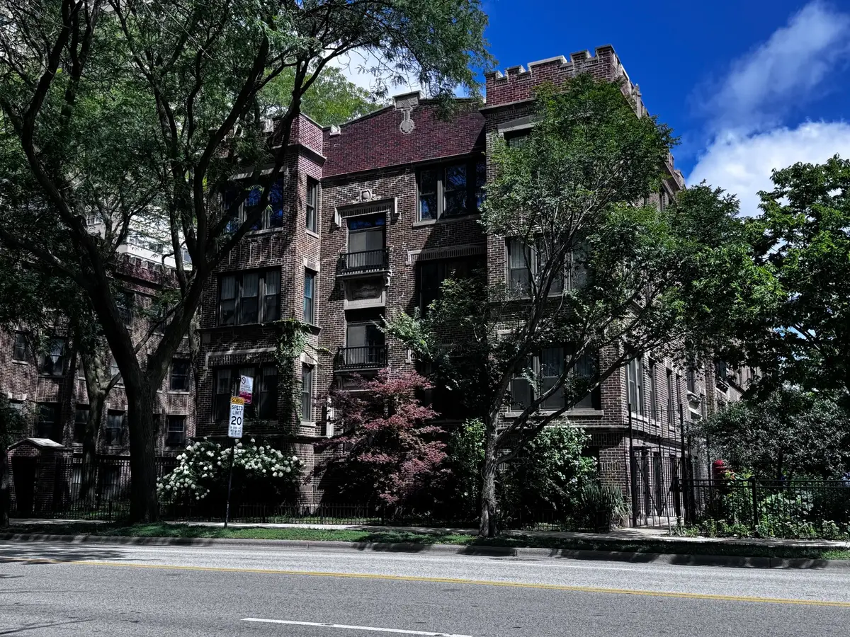 6249 N Sheridan Road #5, Chicago, IL 60660 - Image #1
