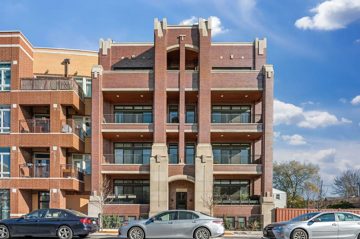 5061 N Lincoln Avenue #101, Chicago, IL 60625 - Image #1