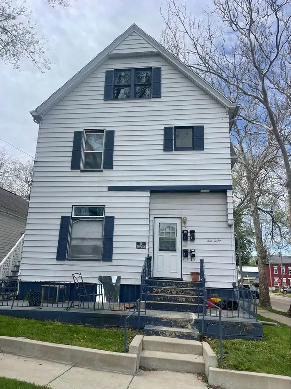 412 N Roosevelt Avenue, Bloomington, IL 61701