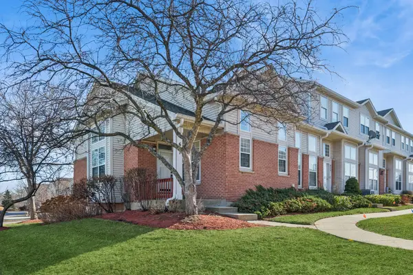 651 W Georgian Court, Addison, IL 60101