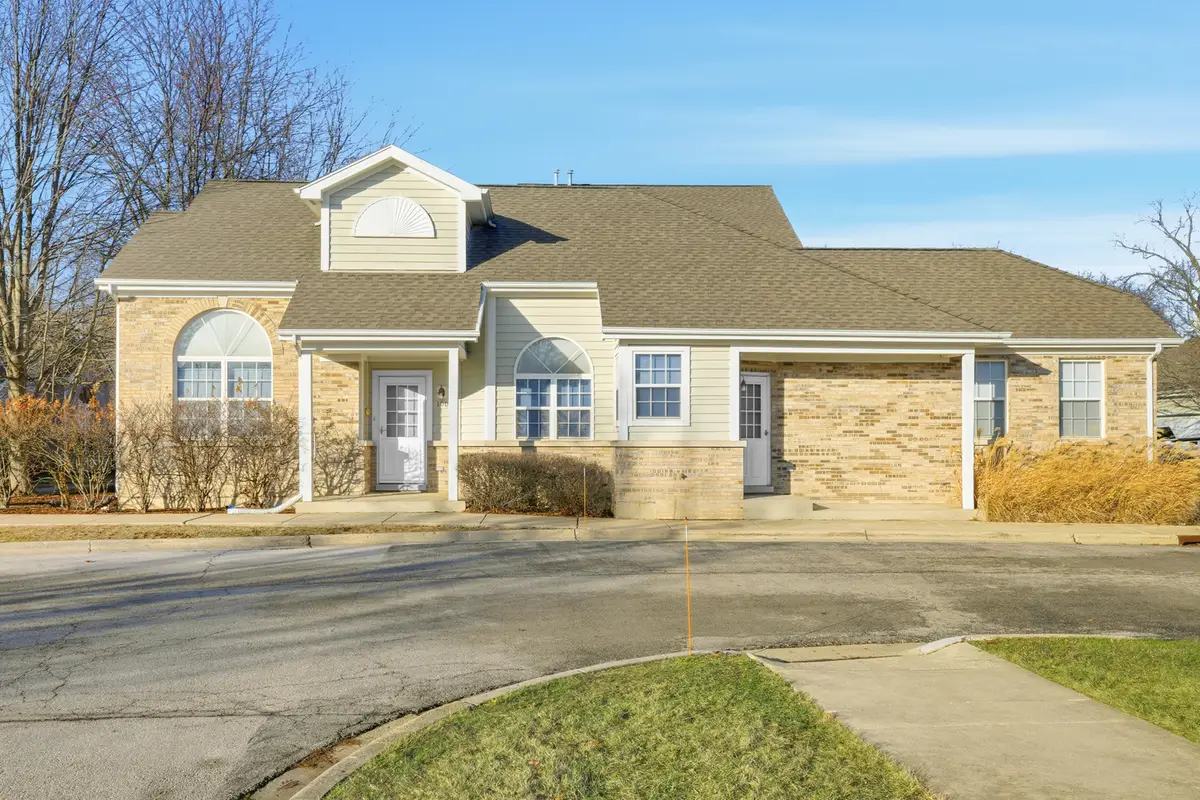 106 Hillwood Place, Aurora, IL 60506 - Image #1
