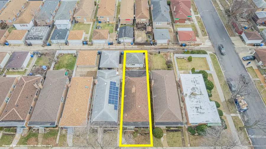 8849 S Paxton Avenue, Chicago, IL 60617 - Image #3