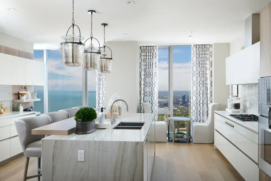 363 E Wacker Drive #6106, Chicago, IL 60601 - Image #2