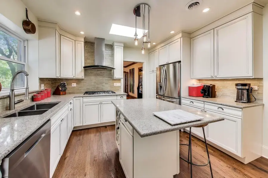 2700 W Carmen Avenue, Chicago, IL 60625 - Image #3