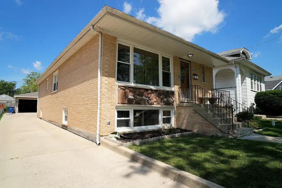 1428 1/2 N Ashbel Avenue, Berkeley, IL 60163 - #3