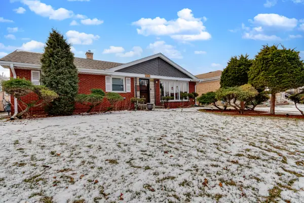 7513 W Ainslie Street, Harwood Heights, IL 60706